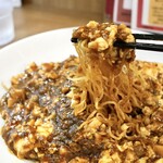 中華マオ - 麻婆焼きそば リフト　　　　　　　　　　　　　　　　　　　　細麺でポリポリする部分が めちゃうま〜♪