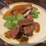 ビストロ カリテプリ - 牛ハラミのローストと豚肩ロースのステーキ