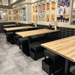 大衆酒場 ひとめぼれ - 内観（テーブル席）