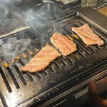 肉の変態集団 疾風ホルモン - 