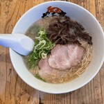元祖博多だるま - ラーメン800円