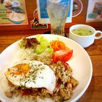 AU diner - Gapao Rice（ガパオライス）