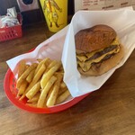 TRRend HAMBURGER - トレンドチーズバーガー(Wのセット)