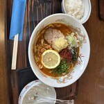山水食堂 - トマトラーメン　にんにくマシマシ