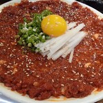 山清炭火ガーデン - 牛肉ユッケ