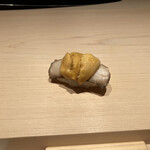 鮨 一幸 - 鮑(アワビ)+ウニ