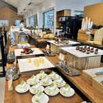 콩피튀르 앗슈 비손점 - ビュッフェはこんな感じ