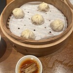 鼎泰豊 - そのままでも美味しい♪でも生姜との相性も最高♪