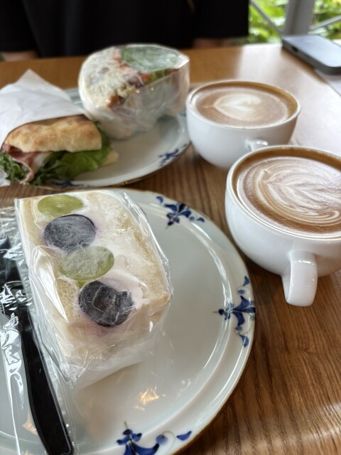 NICOLAO Coffee and Sandwich KUSATSU COCORIVA店 （ニコラオ コーヒー