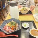 串揚げ角打ち しらすくじら - 