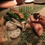 マナガツオの山椒醤油炭火焼き、お野菜の炭火焼き肉味噌添え