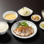 広島四川飯店 - チャーシューの旨辛ソースランチ