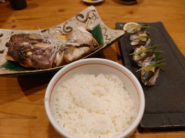 Seafood Resutoran Uoteru Suisan Higashikonoike Ten