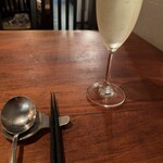 魚China YO - スパークリングワイン