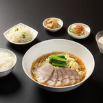 広島四川飯店 - チャーシュー麺セット