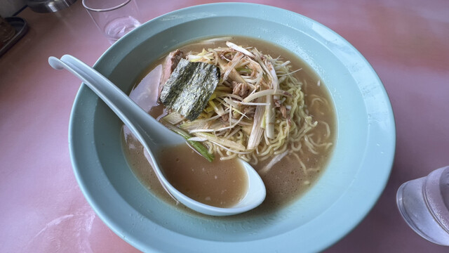 ラーメンショップ 二ツ家店 - 本八戸（ラーメン）の写真