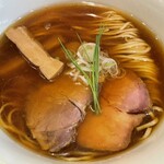 らぁ麺やまぐち - 鰹ダシがとても香る美味しい中華そば！