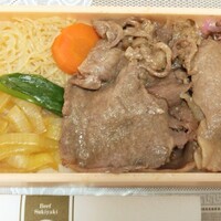 三嶋亭 本店 - すき焼き重2160円（税込）