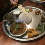 タカリ バンチャ ガル