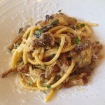 カーサ・デル・チーボ - キタッラ いろいろな茸たち タイムの香り