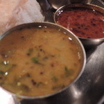 ラッサムスープとサンバルカレー