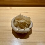 鮨なか乃 - ガリ