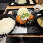 松のや - 料理写真:鬼おろしチキンカツ定食