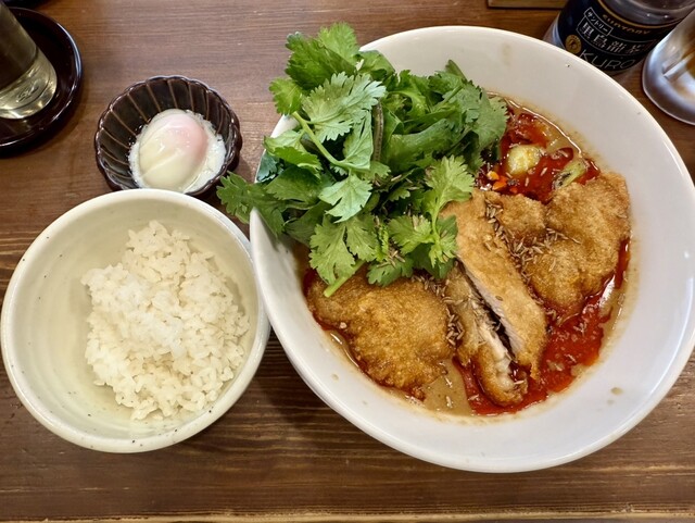 赤い鯨 四川担々麺 赤い鯨 赤坂店 - 赤坂/担々麺 | 食べログ