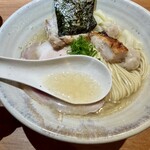 ジャパニーズ ラーメン 五感 - 