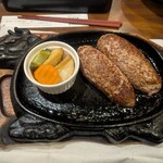 レストラン車留夢 - 浅間山大爆裂ハンバーグ300g