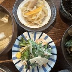 おうちごはん寺子屋 - 切り干し大根煮＆サラダ