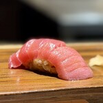 川崎 鮨 よこ田 - 中トロ。脂乗ってる。