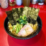 家系総本山 吉村家 - ラーメン並(全部普通)