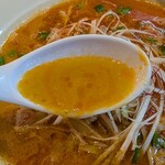 純手揉み中華 れん - 煮干しとナンプラー香る絶品スープ