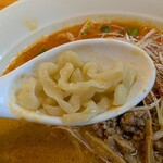 純手揉み中華 れん - 羽田製麺の多加水太ちぢれ麺