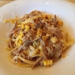 カーサ・デル・チーボ - ポレンタを練り込んだタリアテッレ ほろほろ鳥の煮込みと焼きとうもろこし