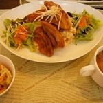 アルケミスト - 甘辛い車麩を乗っけたメニュー。お勧めです。