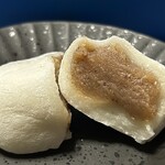 キタヤ餅店 - 栗あんもいい色合いです♪