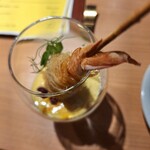 Sake Wine 洋食堂サリエ - "神の海老"のサクッぷりエビフライ　マンゴーマヨ添え