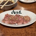 生ラムジンギスカン肉汁屋 - 