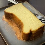 リザルブ珈琲店 - 2025.10.05 (日)    チーズケーキ　350円（税込）