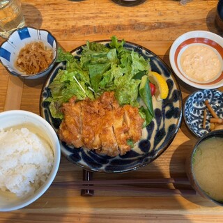 新宿みやざき館 KONNE_1