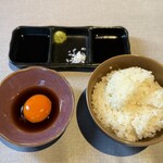 焼肉×創作びすとろ 笑進笑明 - ツヤツヤの卵とごはん！！