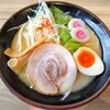 横濱家系ラーメン たくみ家 - 煮干し豚骨ラーメン