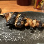 炭火焼鳥正ざわ - ねぎま？？こげすぎでは？？？
