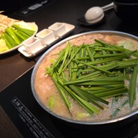 博多もつ鍋 やま中 赤坂店 - もつ鍋（みそ味）2人前
