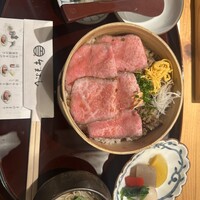 すき焼きと牛まぶし ももしき - 