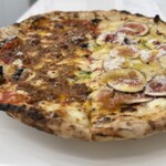 ファカロー ピッツァ ギャラリー - 絶品ピッツァをたくさん食べられて幸せ