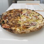 ファカロー ピッツァ ギャラリー - 直径30cm以上あるビッグサイズで焼いていただいた