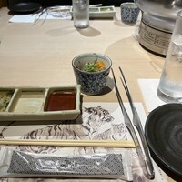 牛刺しと焼肉 仔虎 クリスロード店 - 